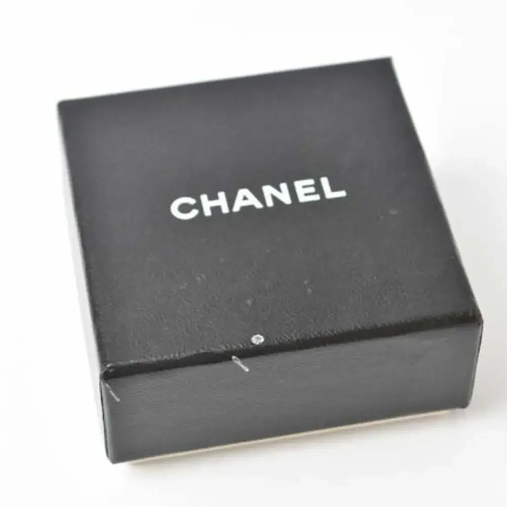 CHANEL Authentic Gold Logo Brooch - Picture 5 of 5